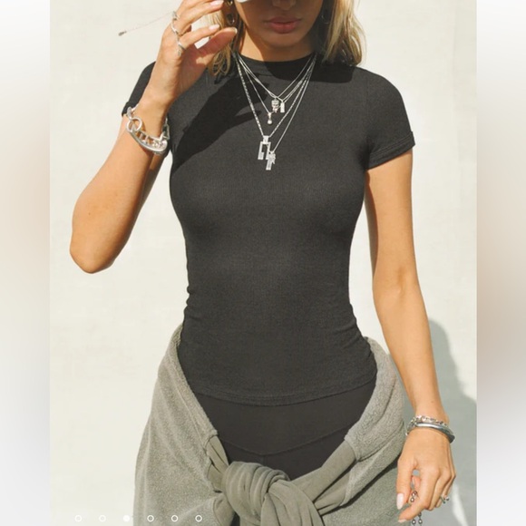 NWT Joah brown Rib Crewneck Tee - Picture 4 of 6